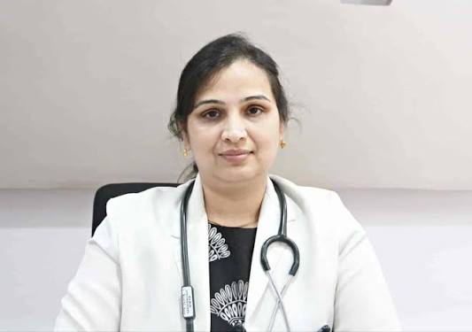 Dr Nidhi Palria